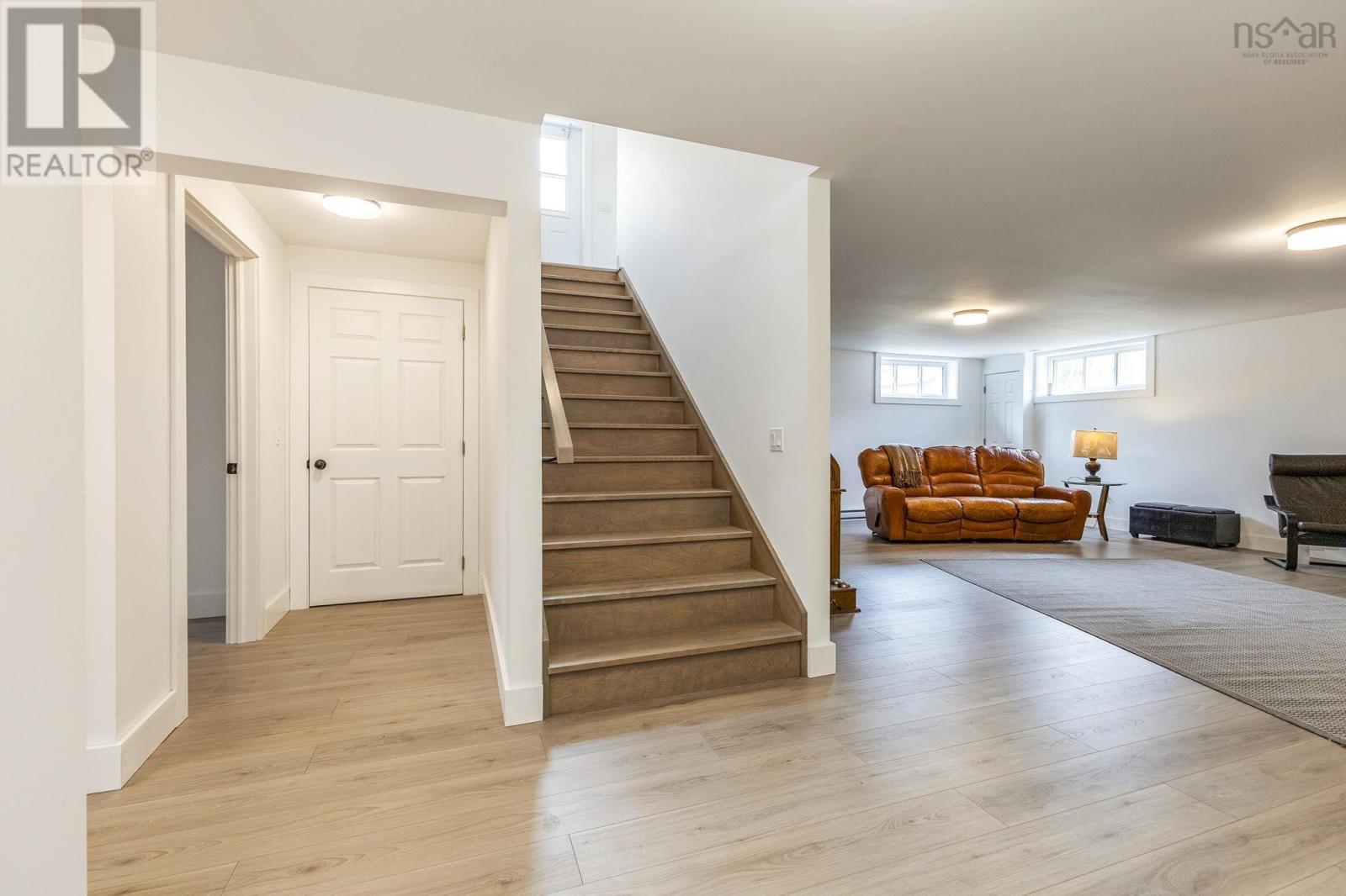 Property 20 of 30 of 134 Waterview Drive