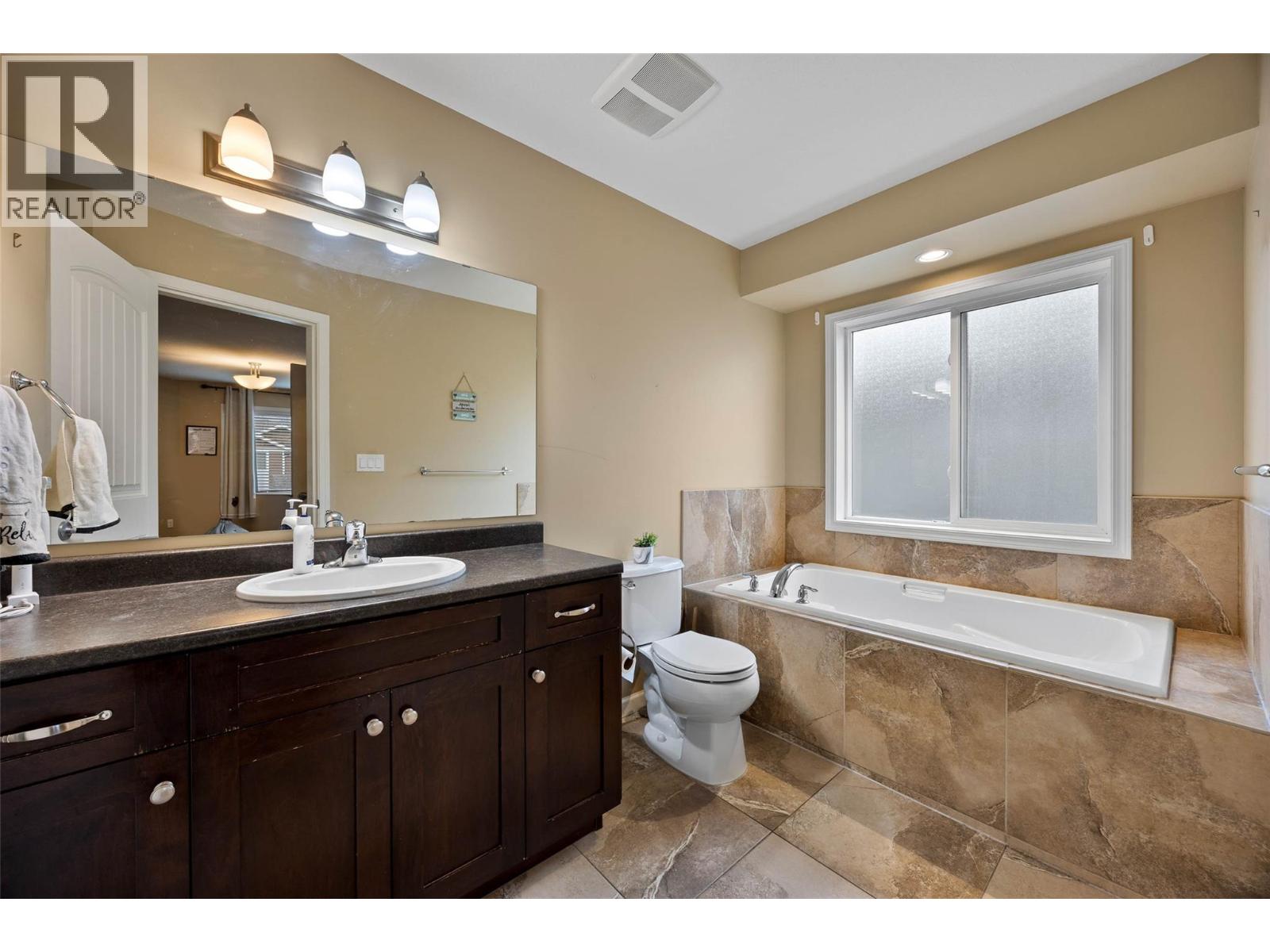 2656 BRIARWOOD AVENUE - 16