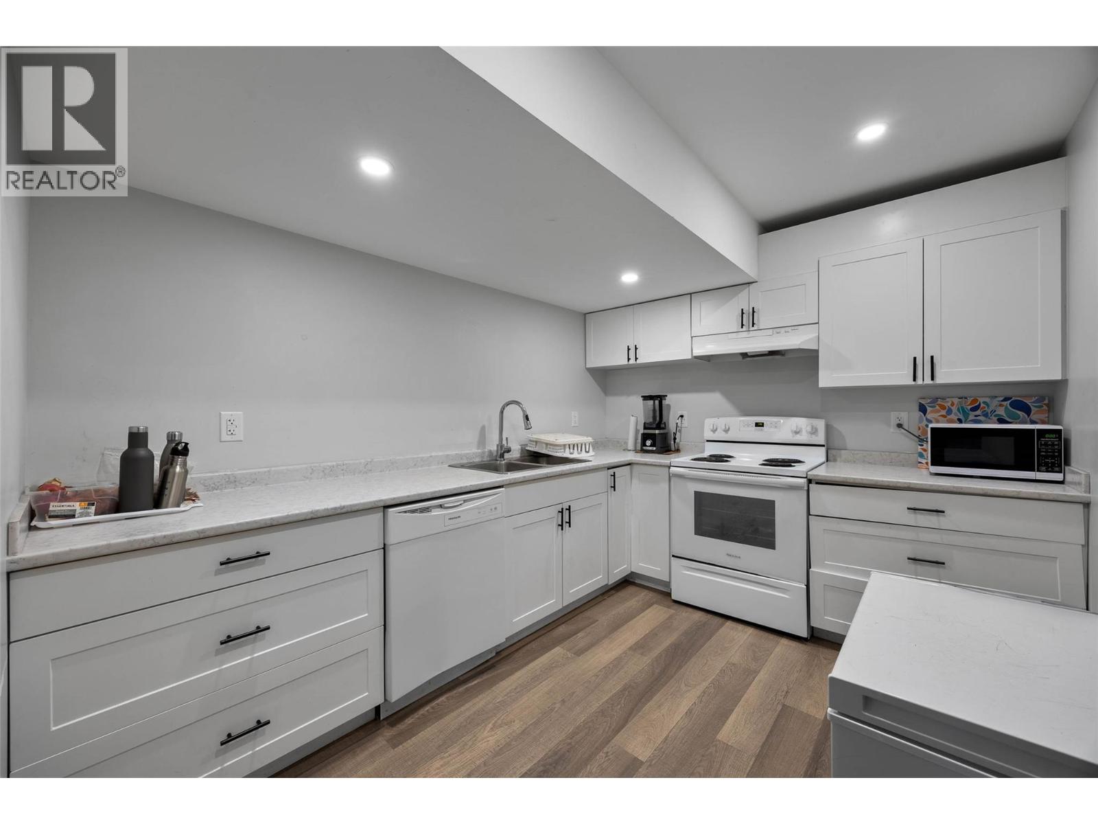 2656 BRIARWOOD AVENUE - 26