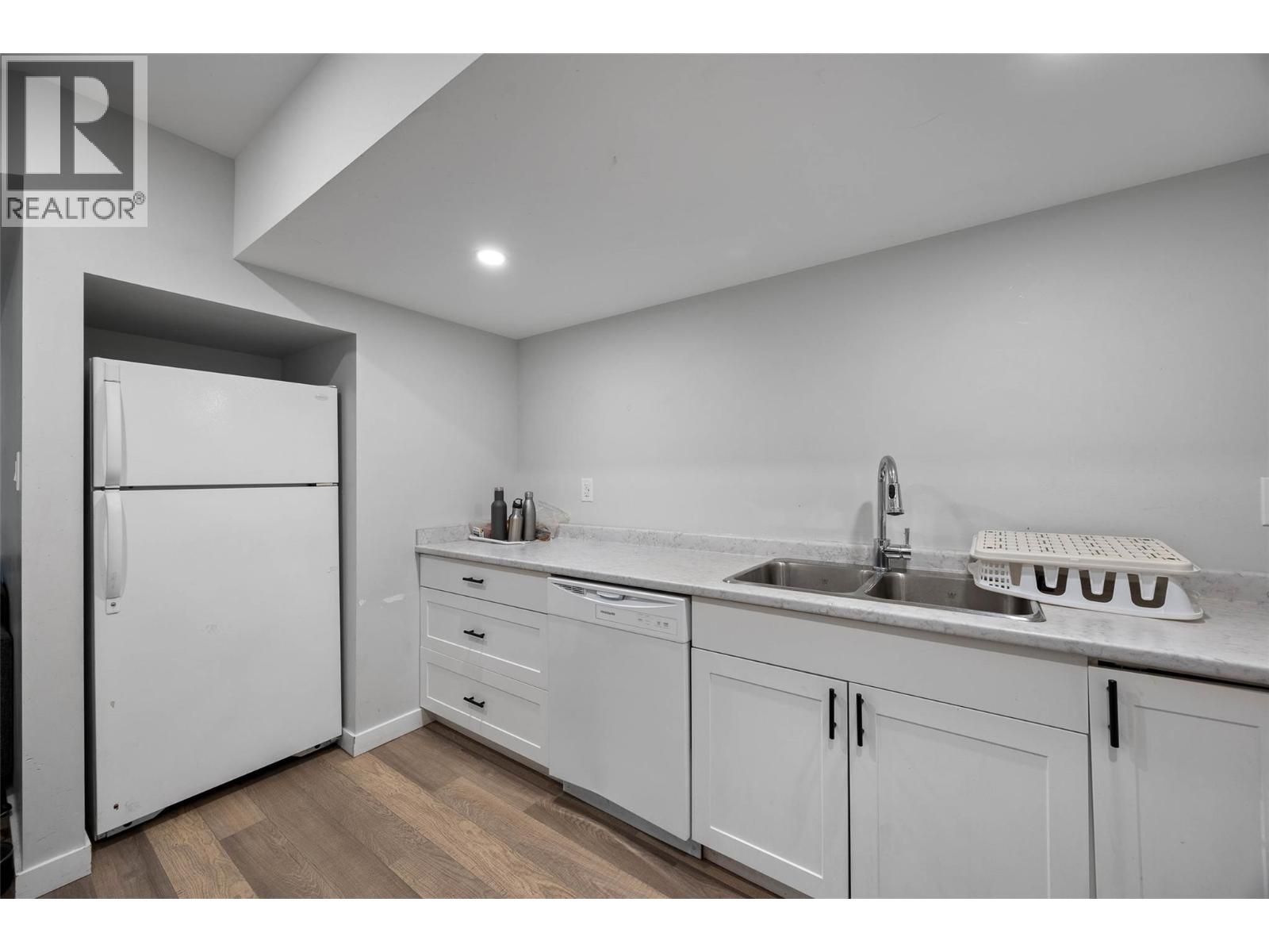 2656 BRIARWOOD AVENUE - 27