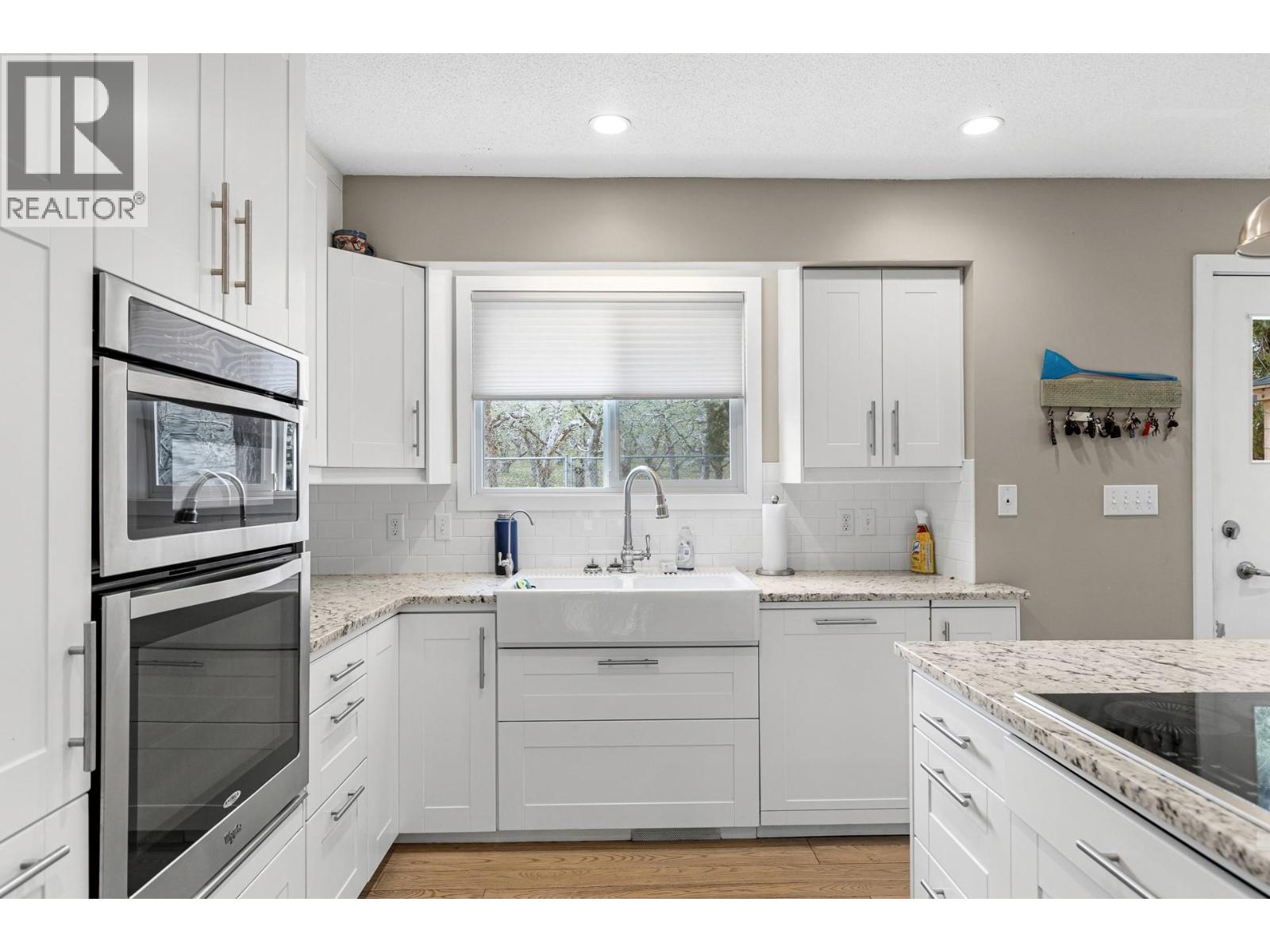 11438 Okanagan Centre Road E, Lake Country