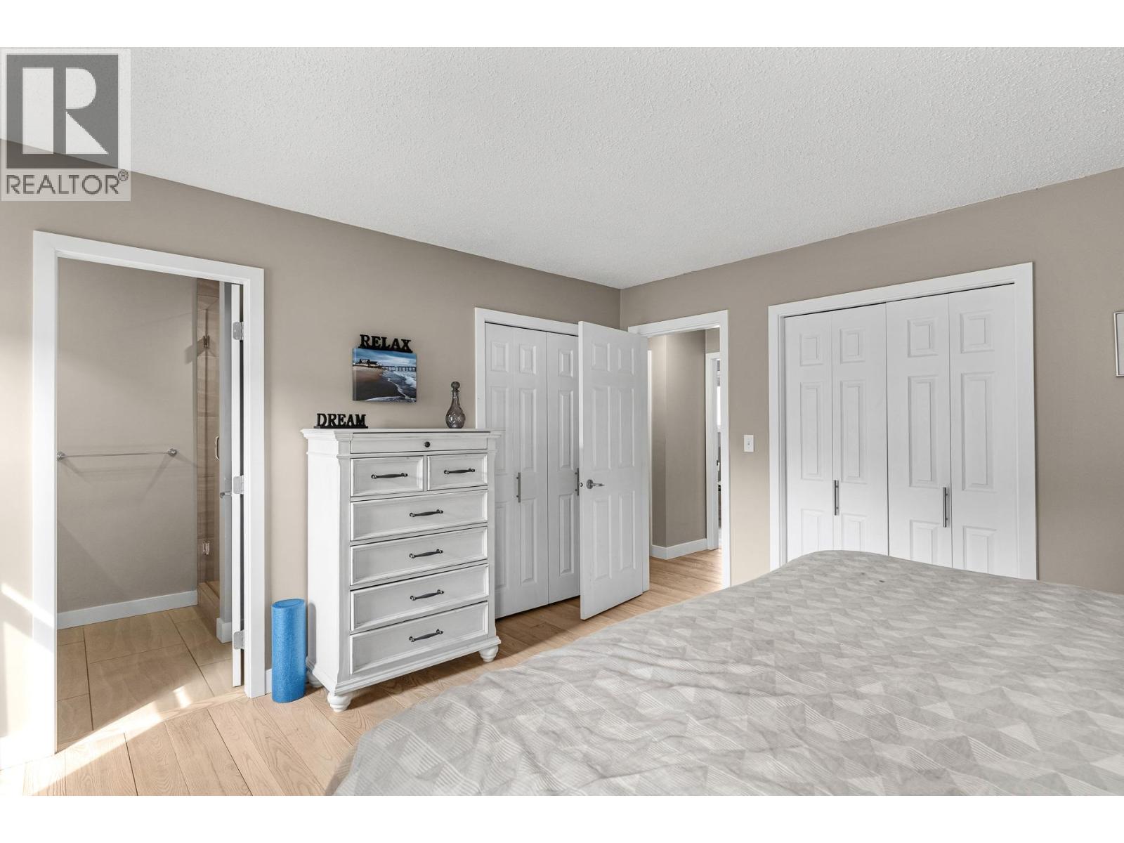 11438 Okanagan Centre Road E, Lake Country