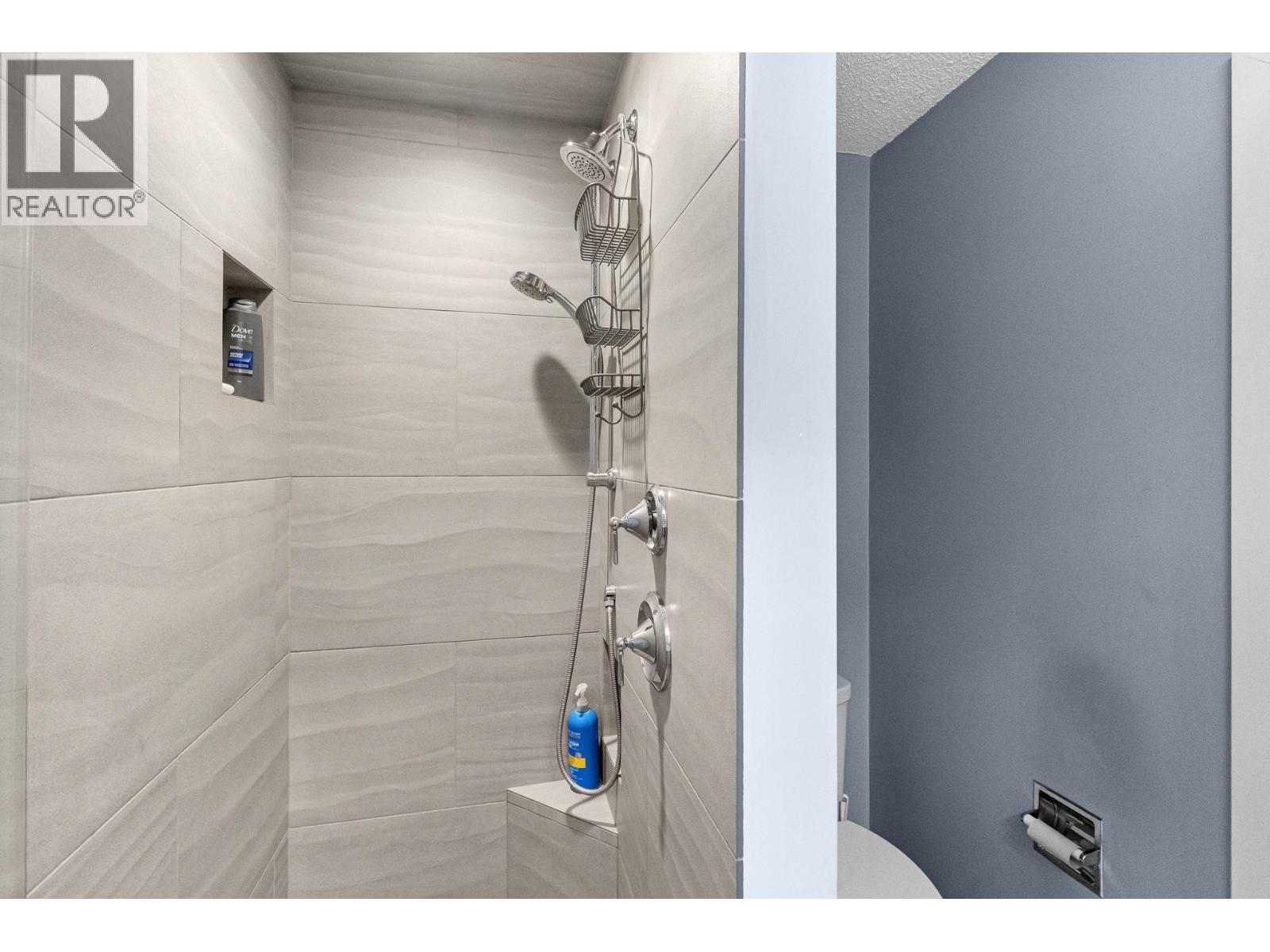 11438 Okanagan Centre Road E, Lake Country