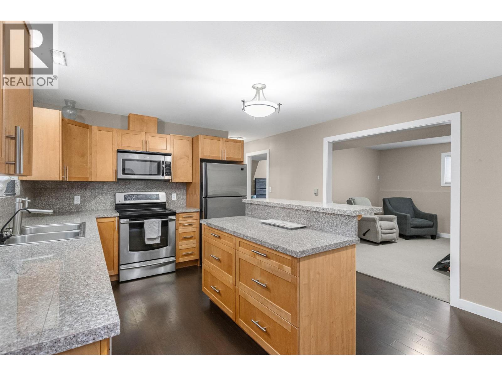 11438 Okanagan Centre Road E, Lake Country