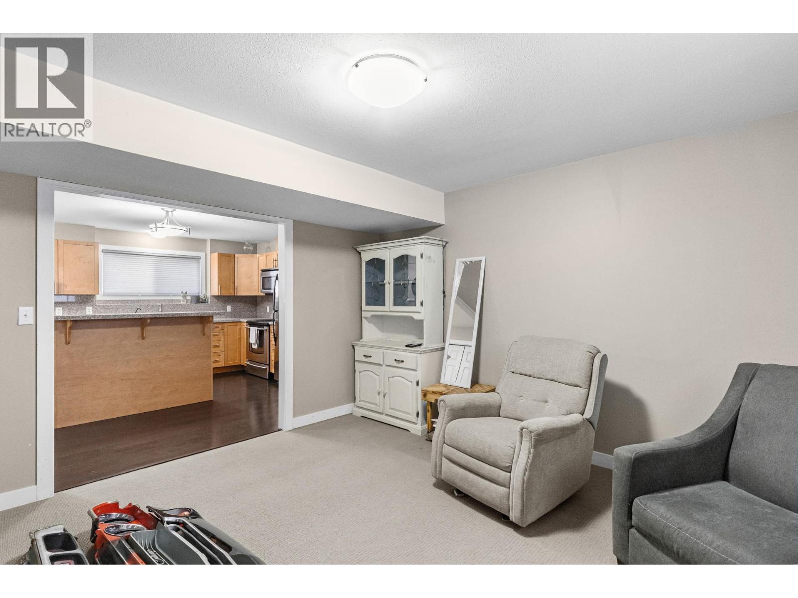 11438 Okanagan Centre Road E, Lake Country