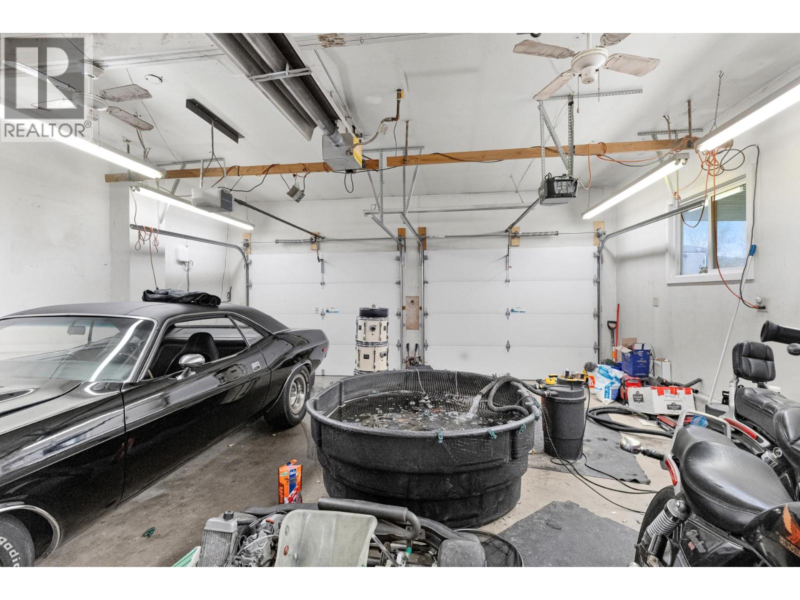 11438 Okanagan Centre Road E, Lake Country