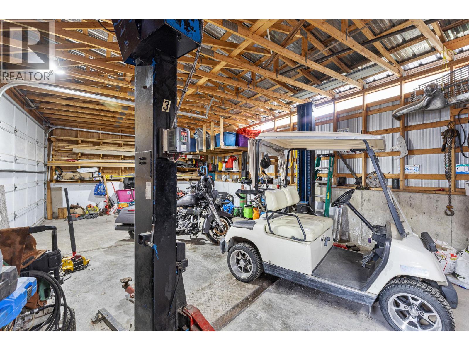 11438 Okanagan Centre Road E, Lake Country