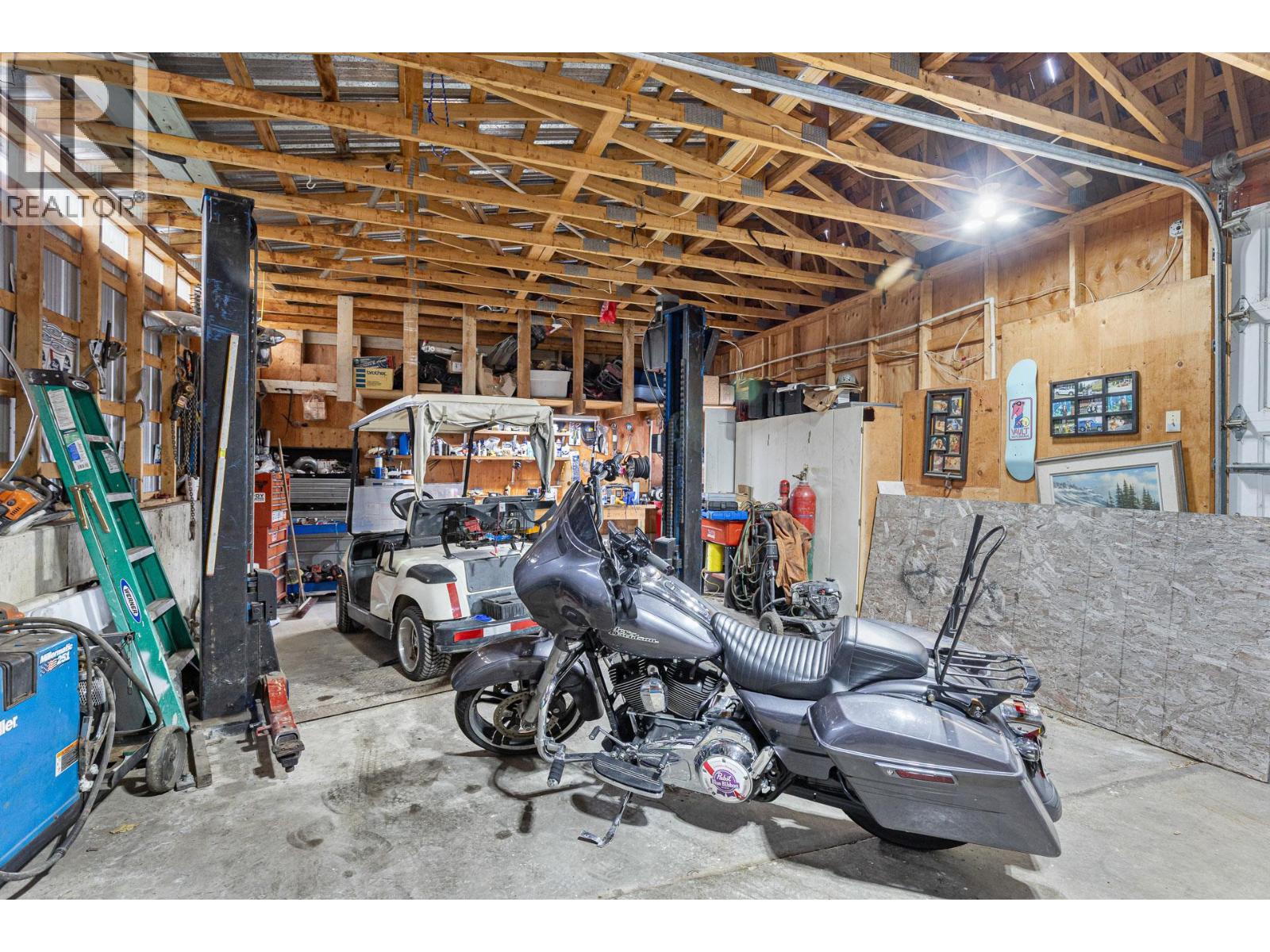 11438 Okanagan Centre Road E, Lake Country