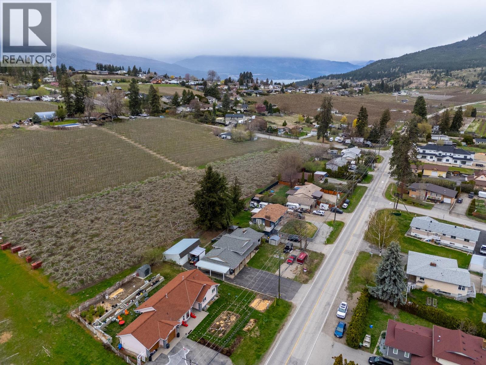 11438 Okanagan Centre Road E, Lake Country