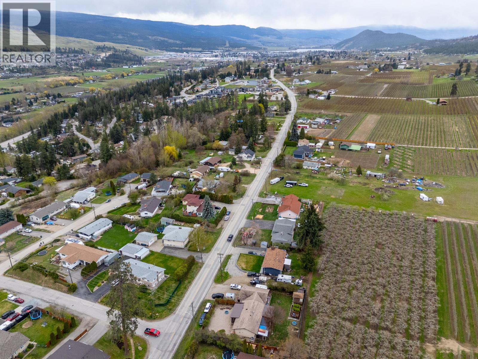 11438 Okanagan Centre Road E, Lake Country