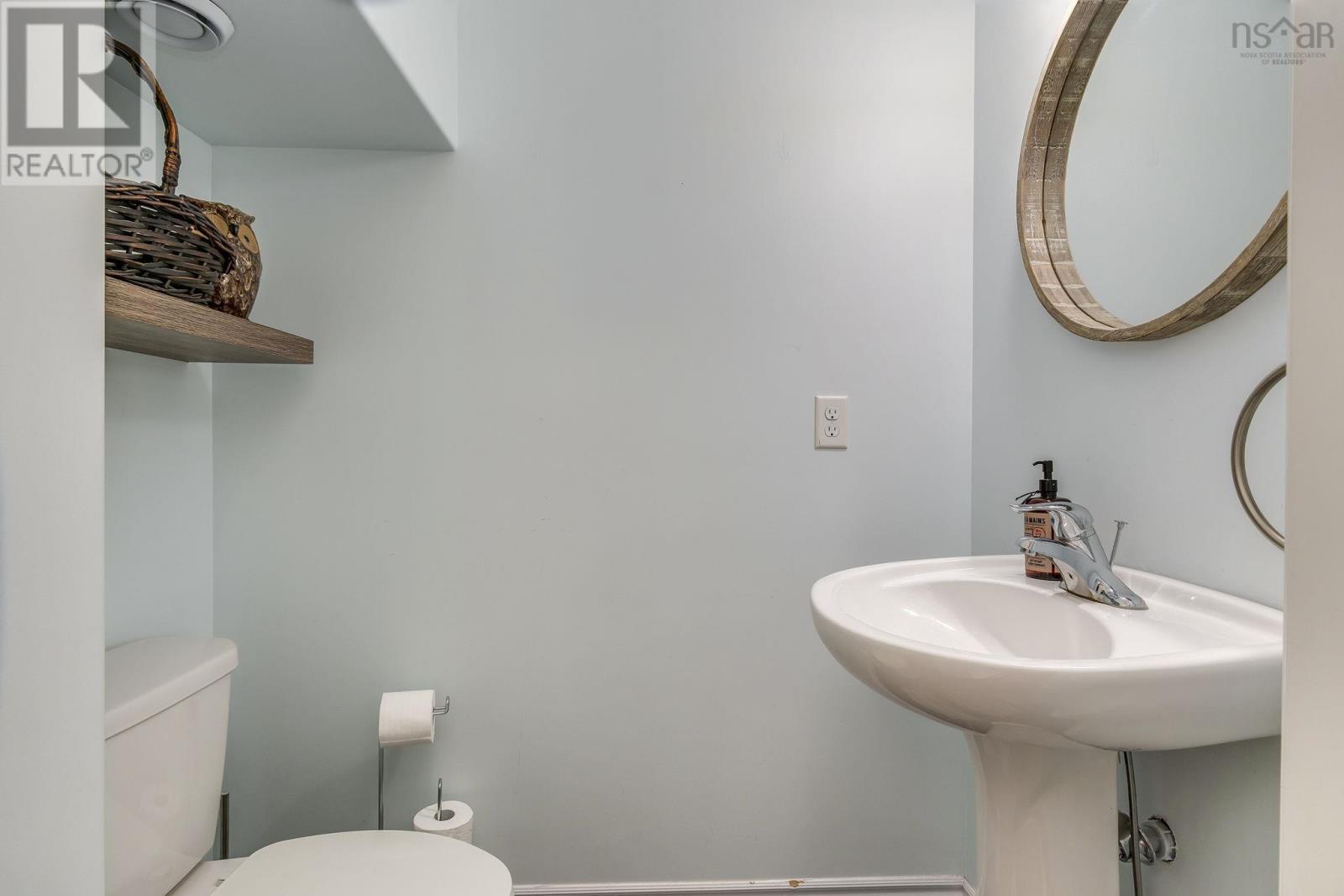 Property 23 of 45 of 79 Collingwood Court