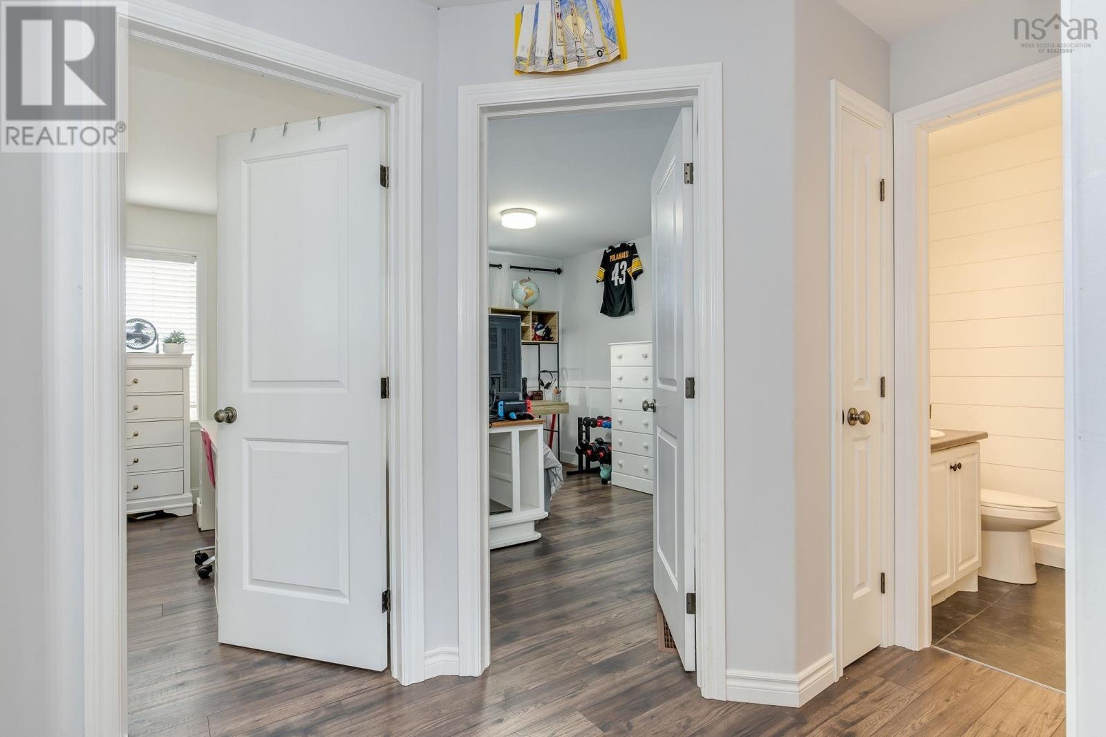 Property 29 of 45 of 79 Collingwood Court