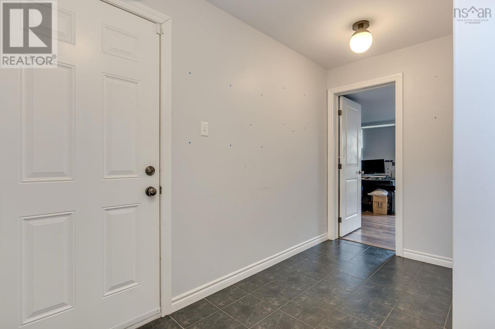 Property 34 of 45 of 79 Collingwood Court