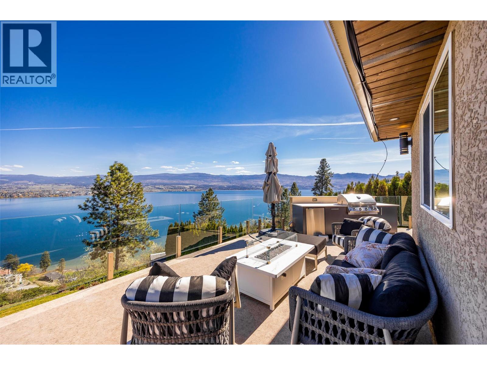  2153 Alexander Place, West Kelowna