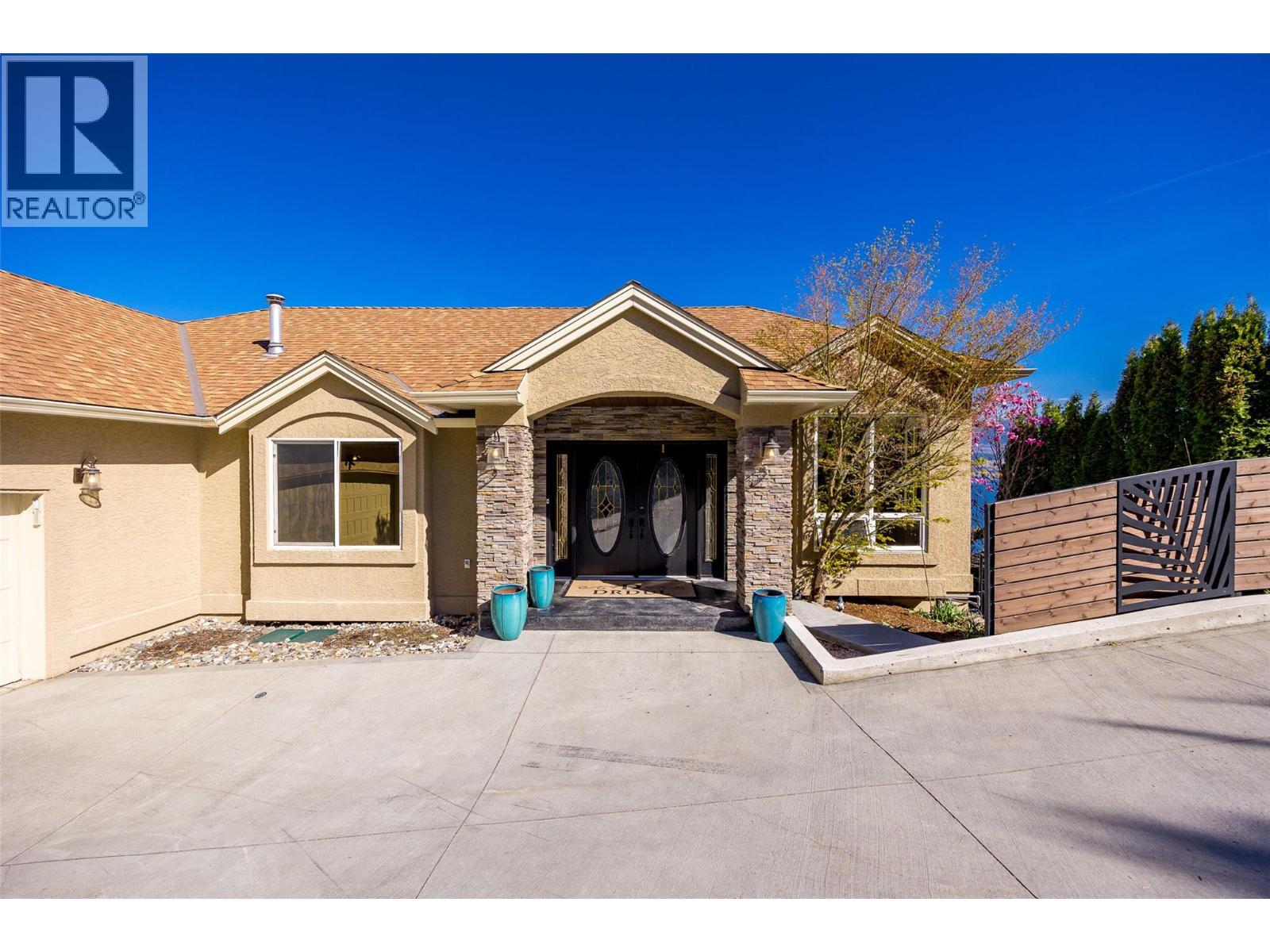  2153 Alexander Place, West Kelowna