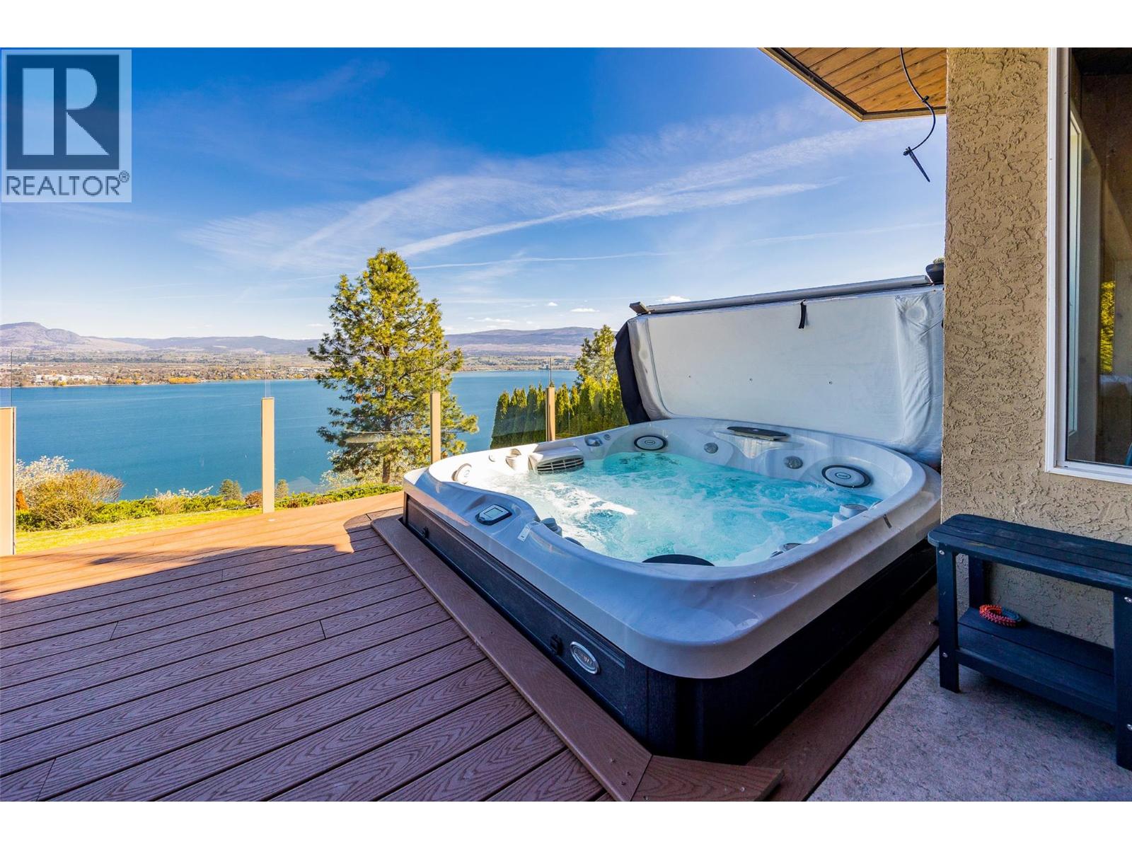  2153 Alexander Place, West Kelowna