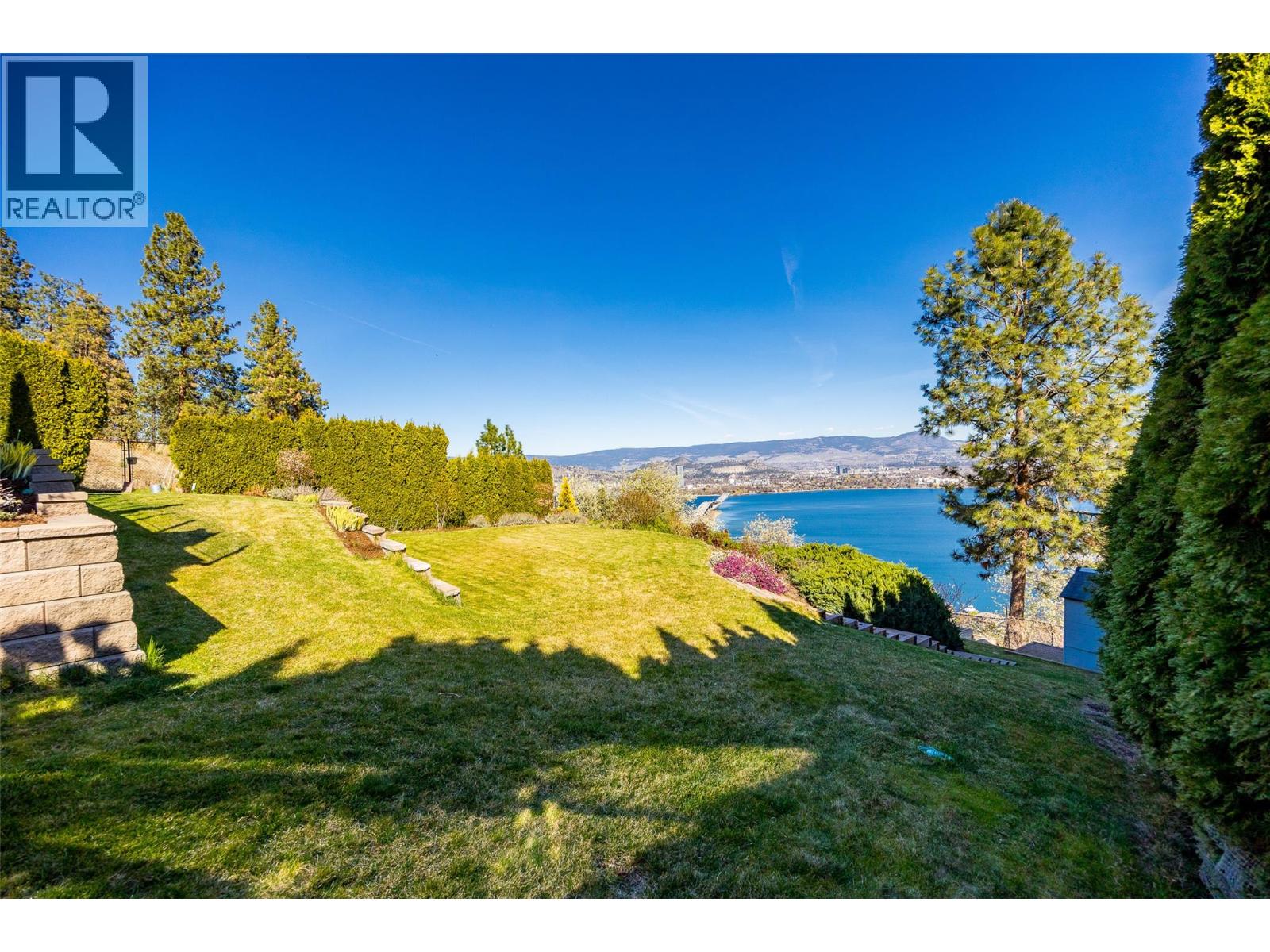  2153 Alexander Place, West Kelowna