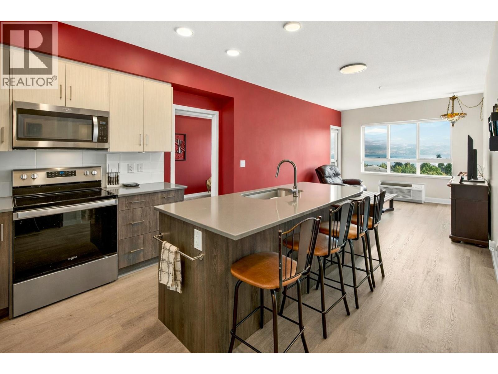 318 2301 CARRINGTON Road, West Kelowna