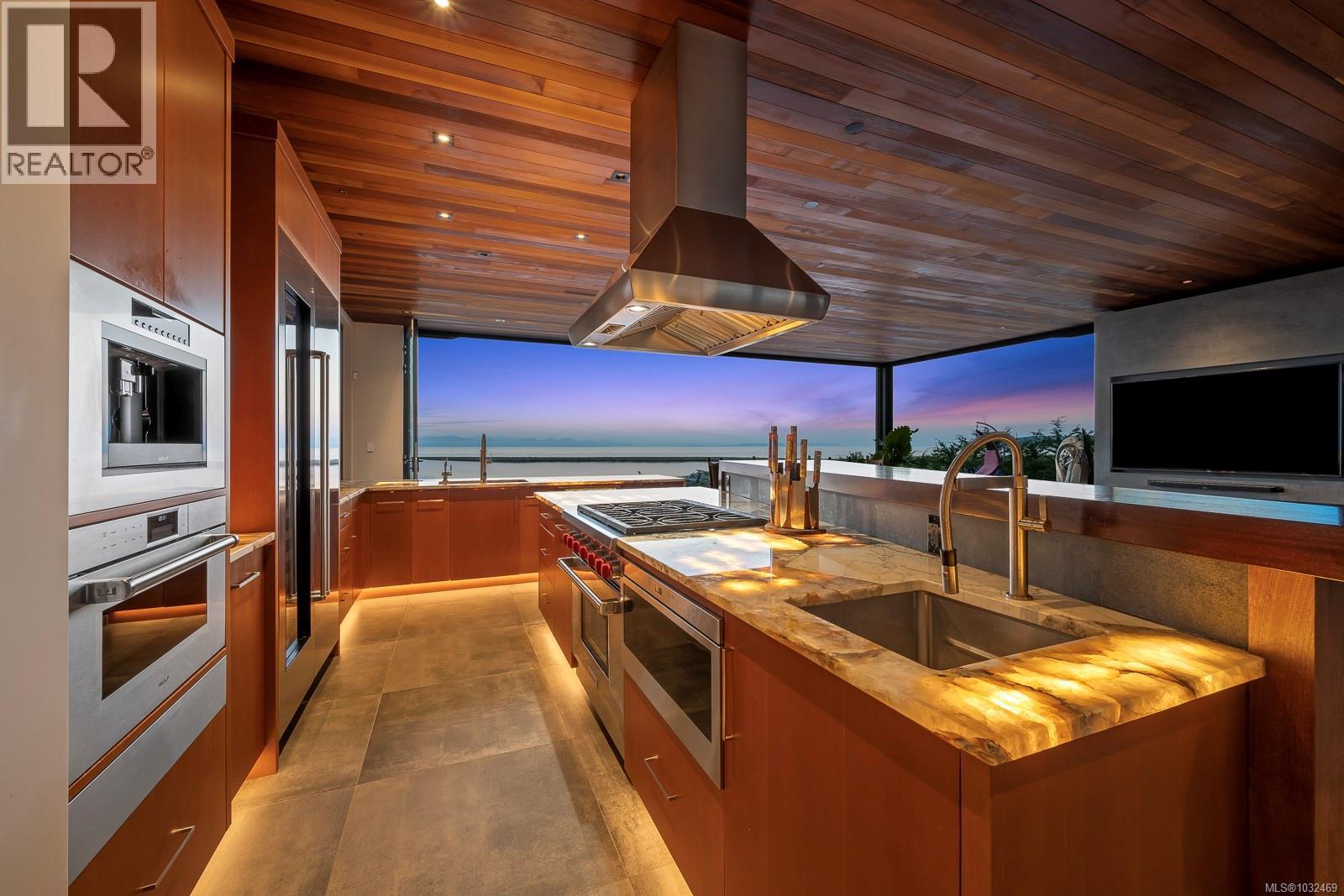 9046 Clarkson Ave - 4