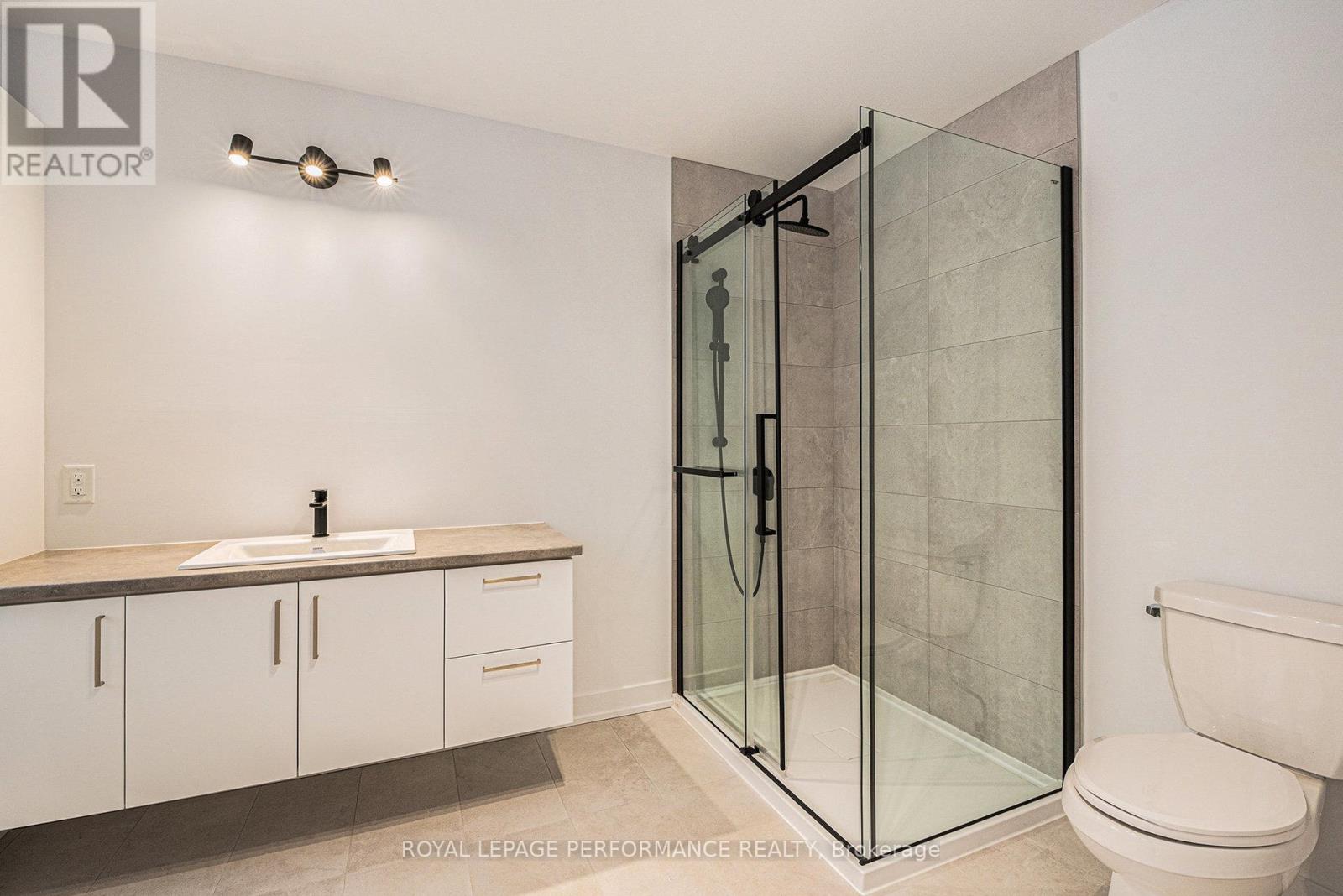 94 RUTILE STREET - 13