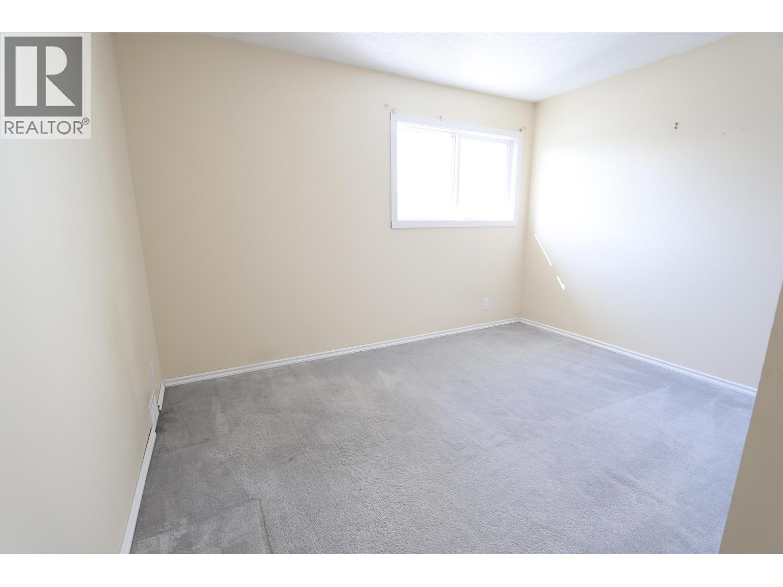 Photo 10 of 17 — 102 111 TABOR BOULEVARD · Prince George, BC