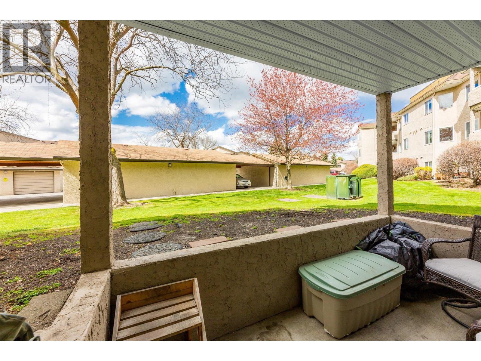 3842 Gordon Drive Unit# 112, Kelowna