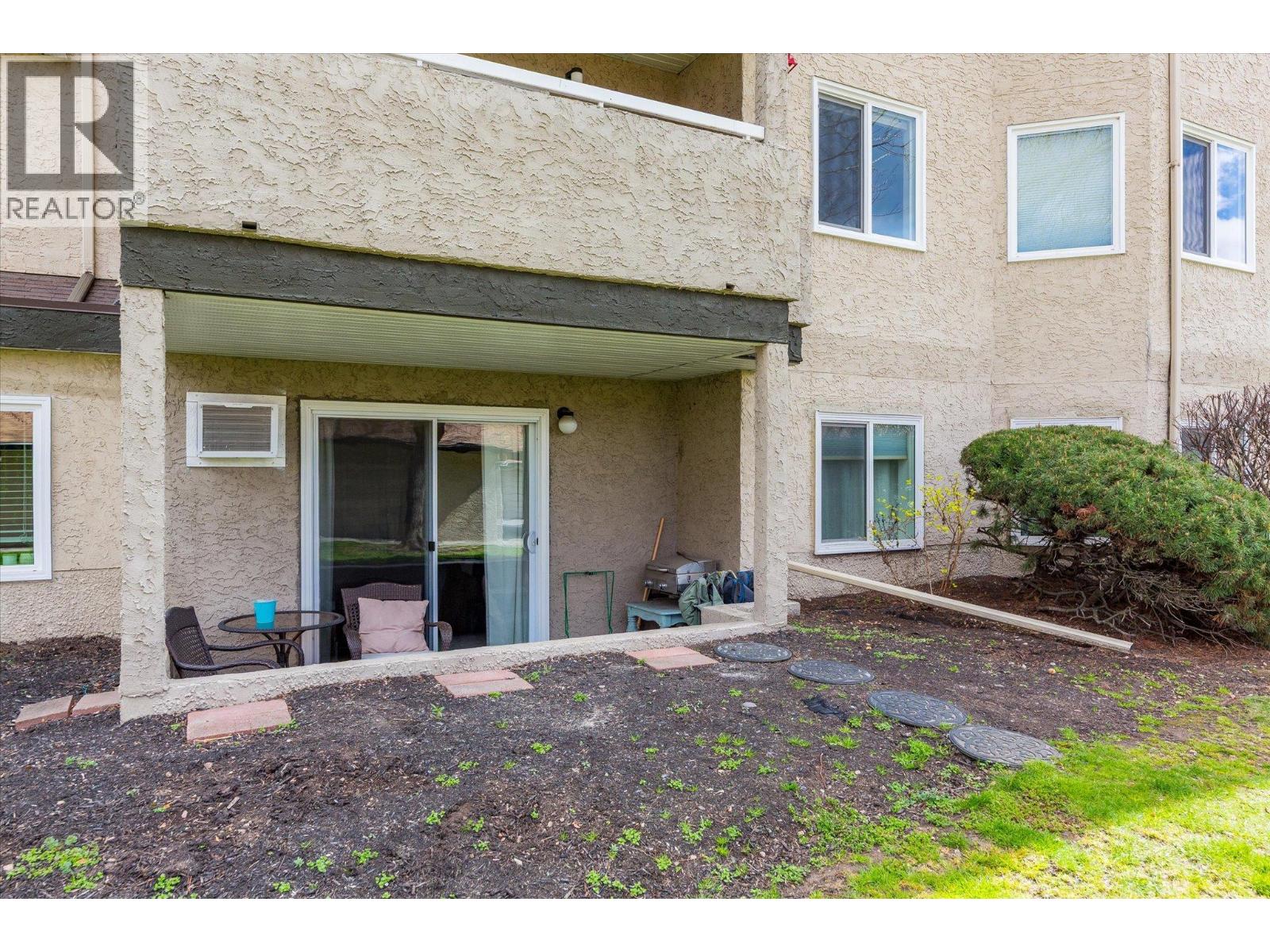 3842 Gordon Drive Unit# 112, Kelowna