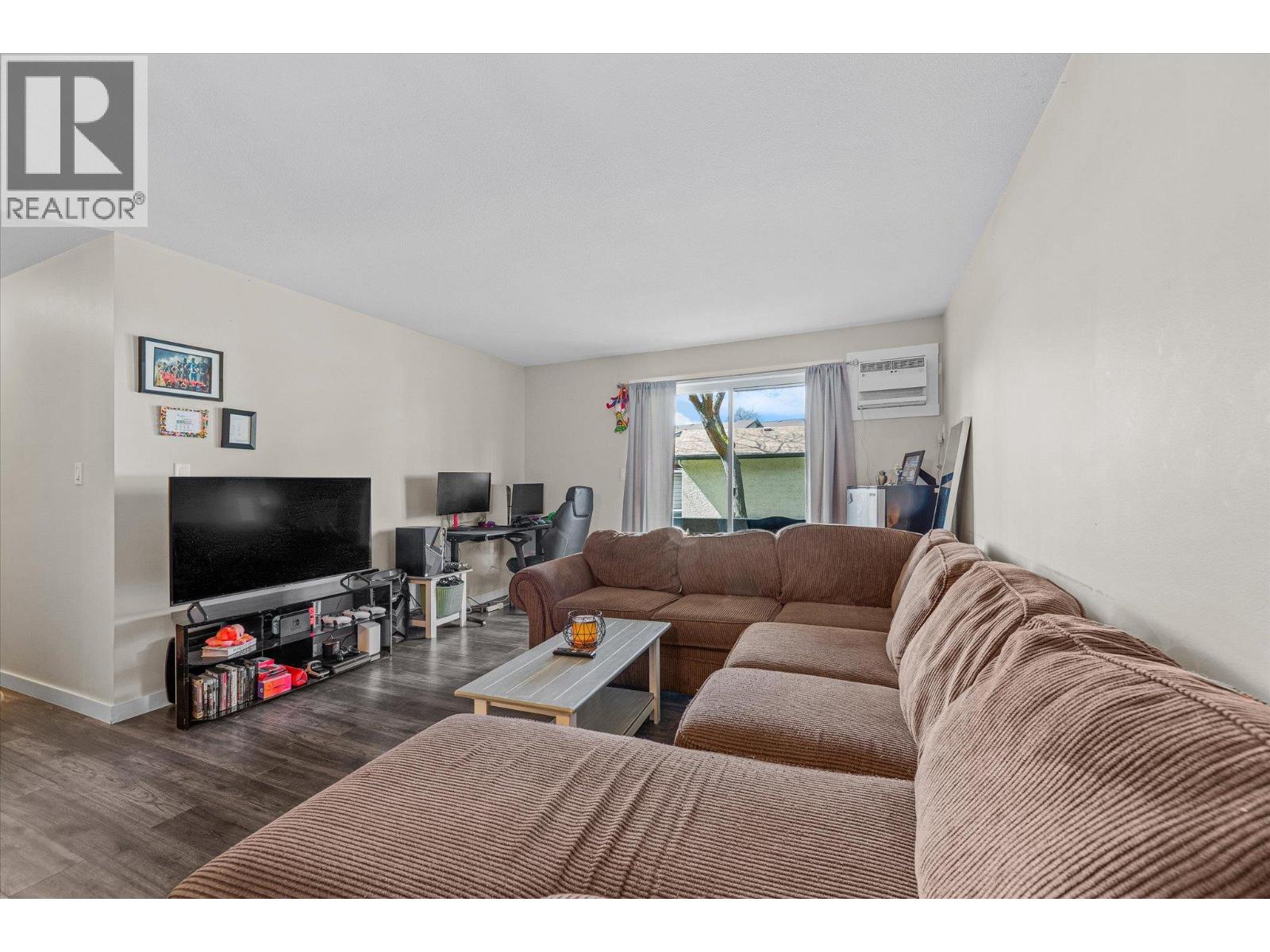 3842 Gordon Drive Unit# 112, Kelowna