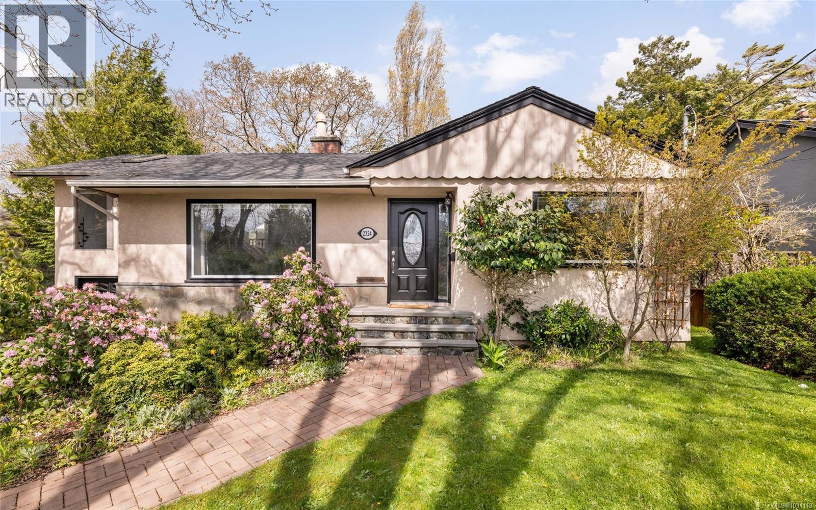  2324 Cranmore Road, Oak Bay