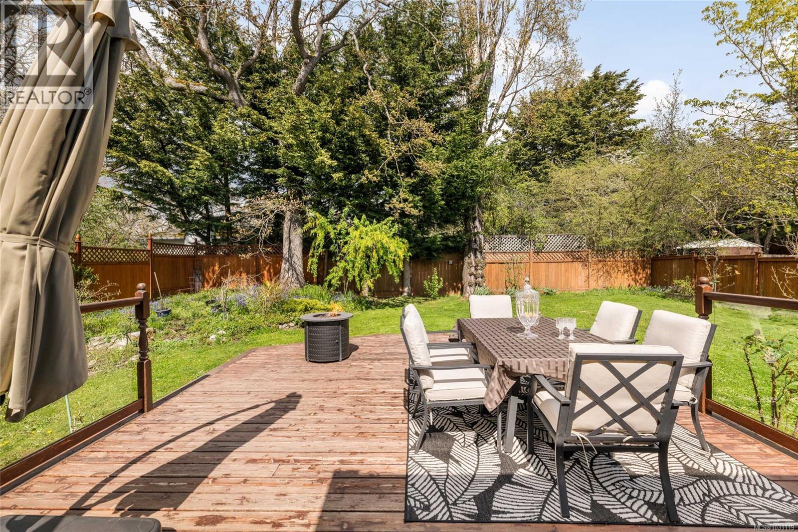  2324 Cranmore Road, Oak Bay