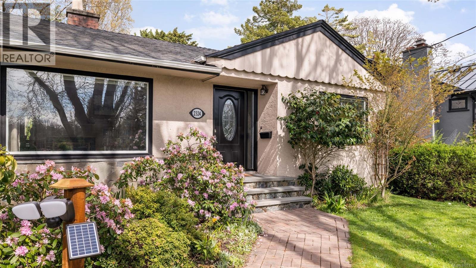  2324 Cranmore Road, Oak Bay