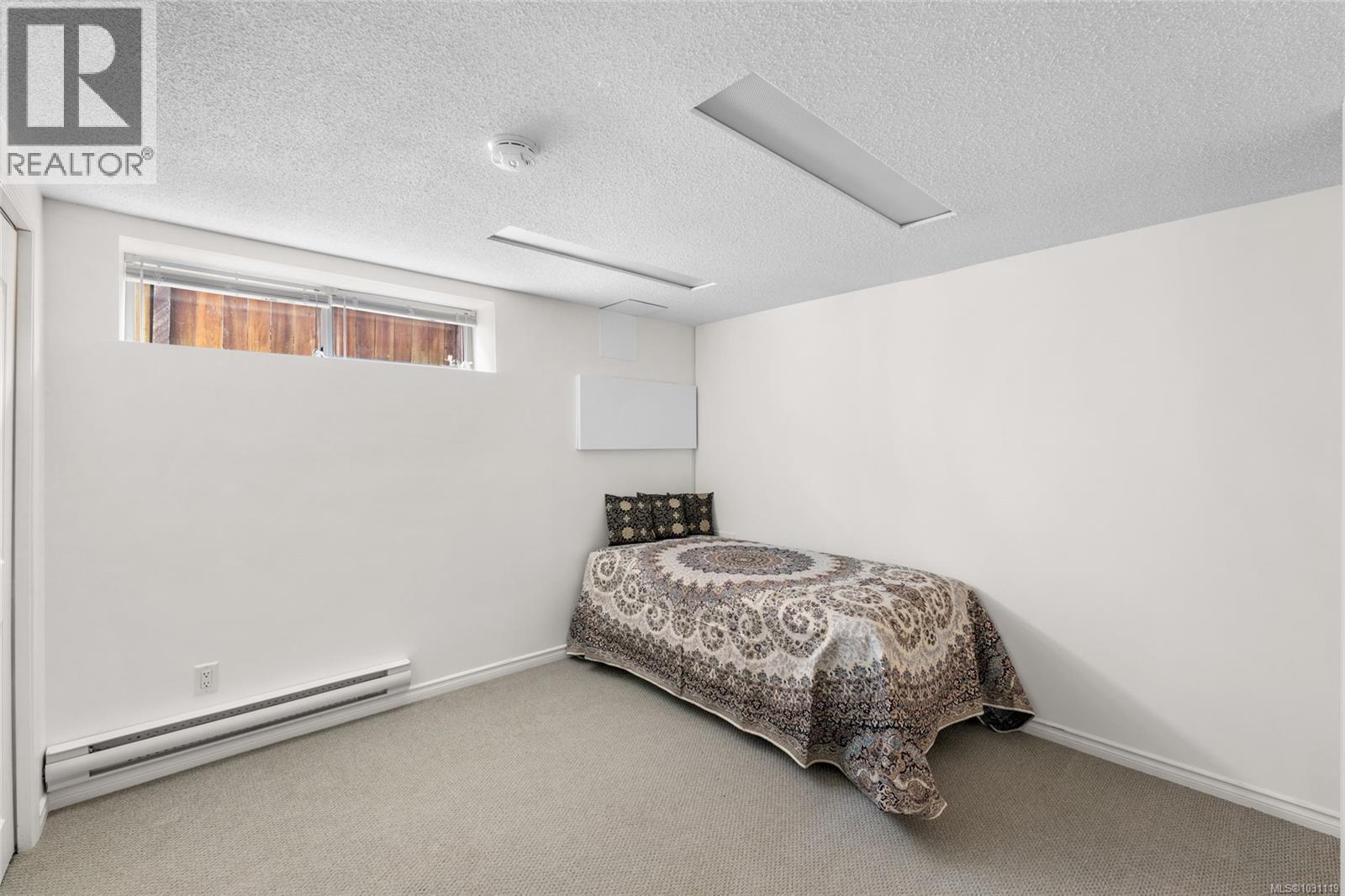  2324 Cranmore Road, Oak Bay