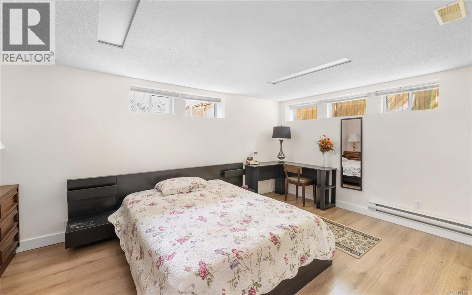  2324 Cranmore Road, Oak Bay