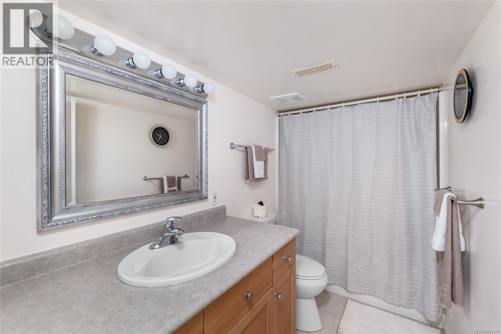  2324 Cranmore Road, Oak Bay