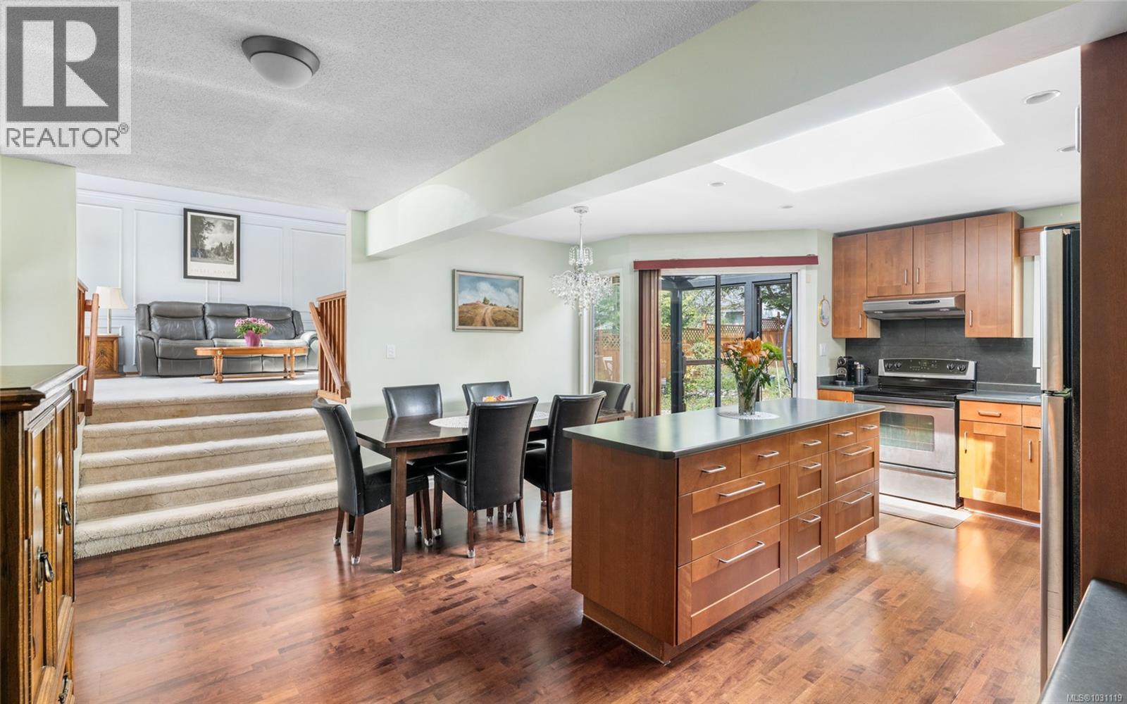  2324 Cranmore Road, Oak Bay