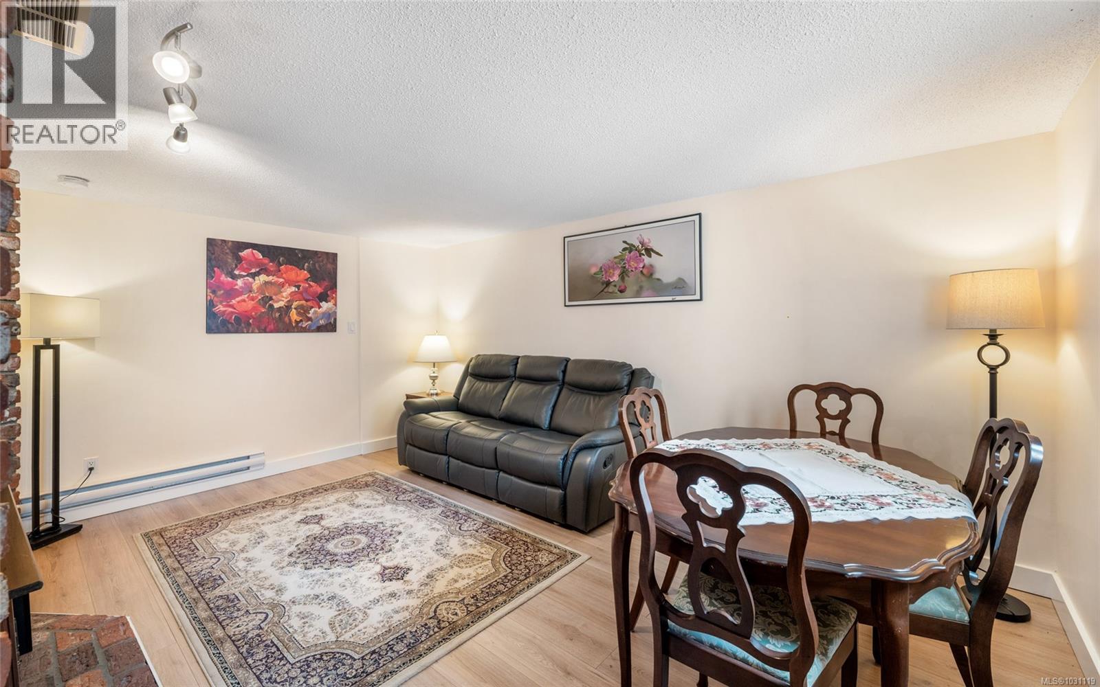  2324 Cranmore Road, Oak Bay