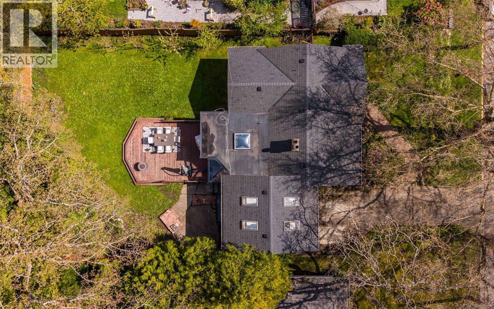  2324 Cranmore Road, Oak Bay