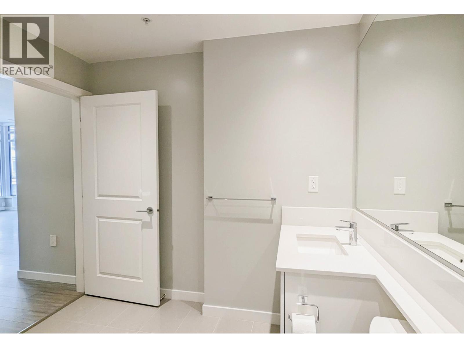 402 3188 RIVERWALK AVENUE, Vancouver