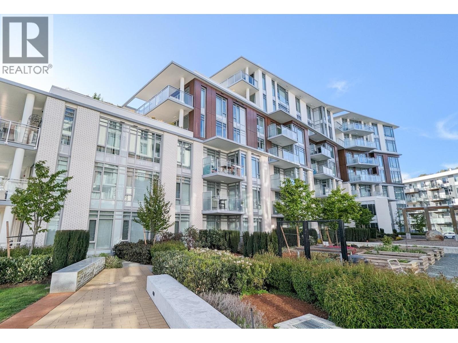 402 3188 RIVERWALK AVENUE, Vancouver