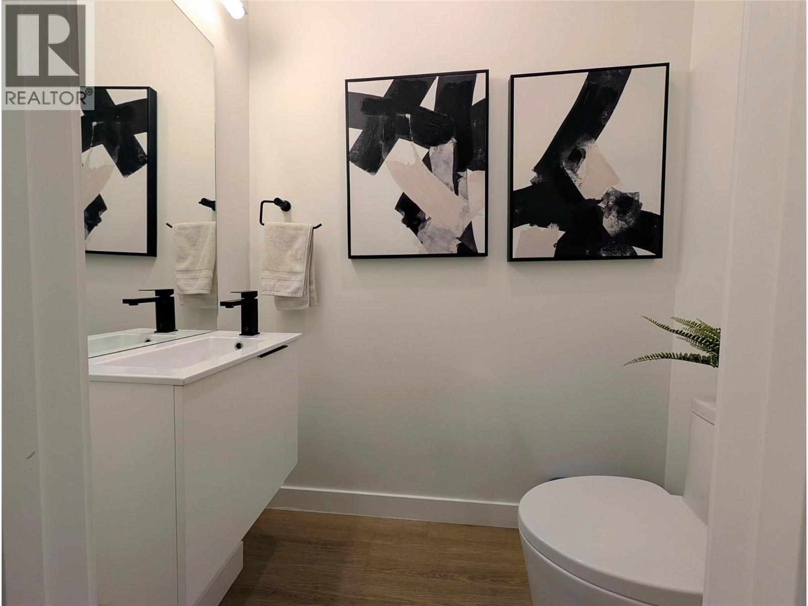 #12 703 15A CRESCENT - 13