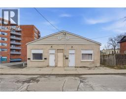 14 AVENUE Place