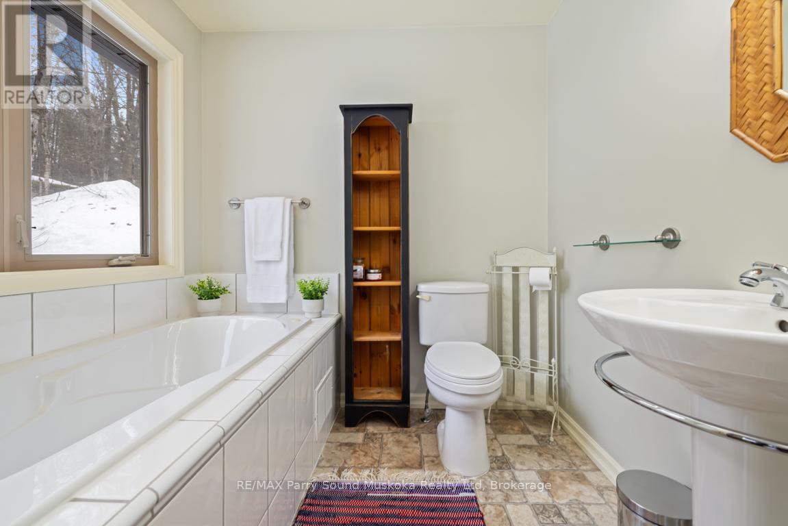 3 pc ensuite