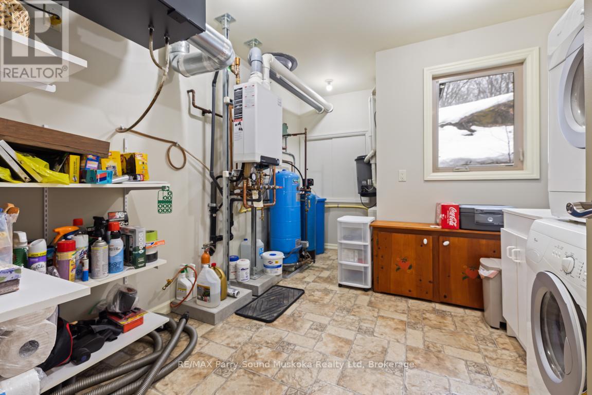 Utility room / laundry