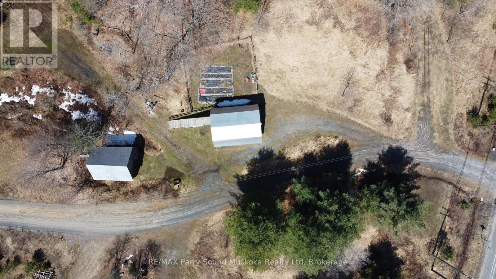 2 Level Barn + Driveshed