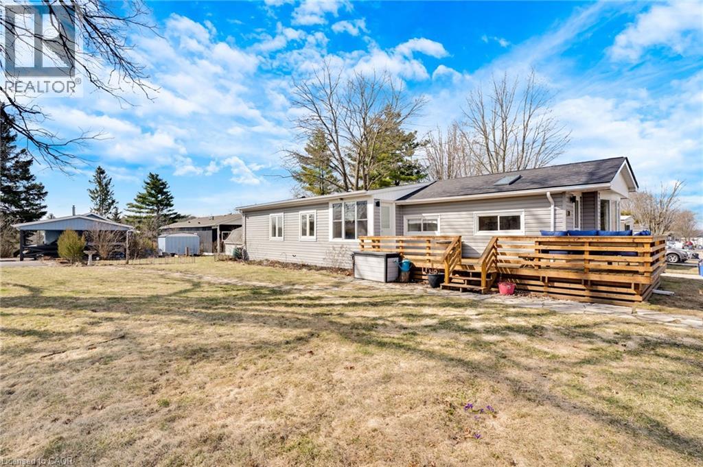 28 MACPHERSON Crescent - 39