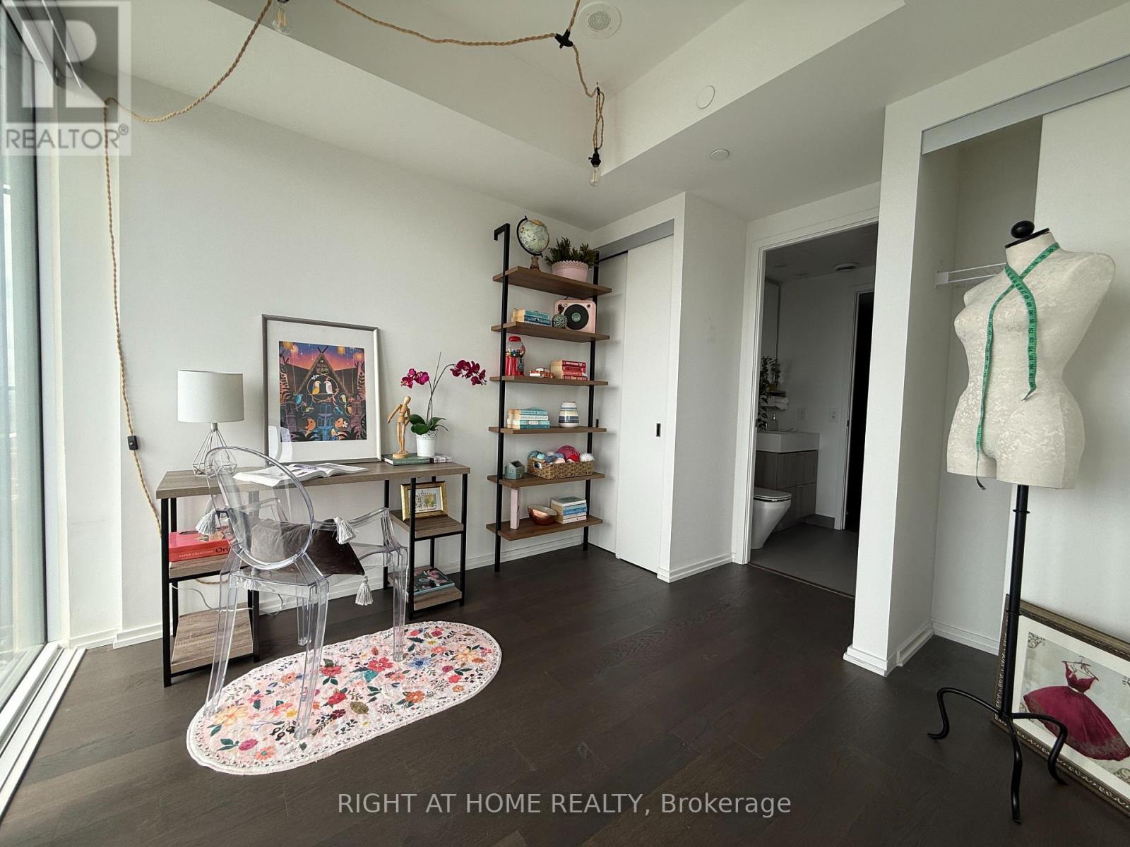 #2004 5 SOUDAN AVENUE - 18