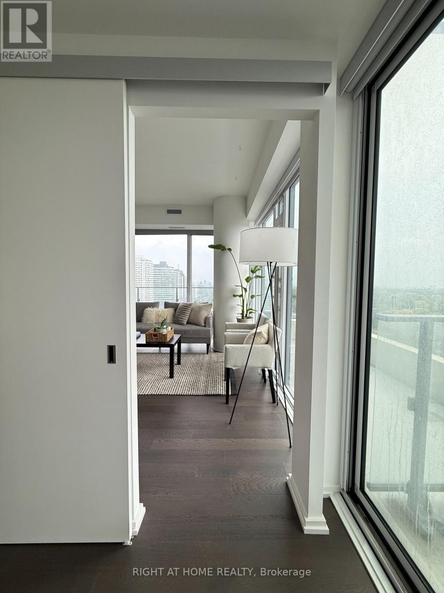 #2004 5 SOUDAN AVENUE - 3