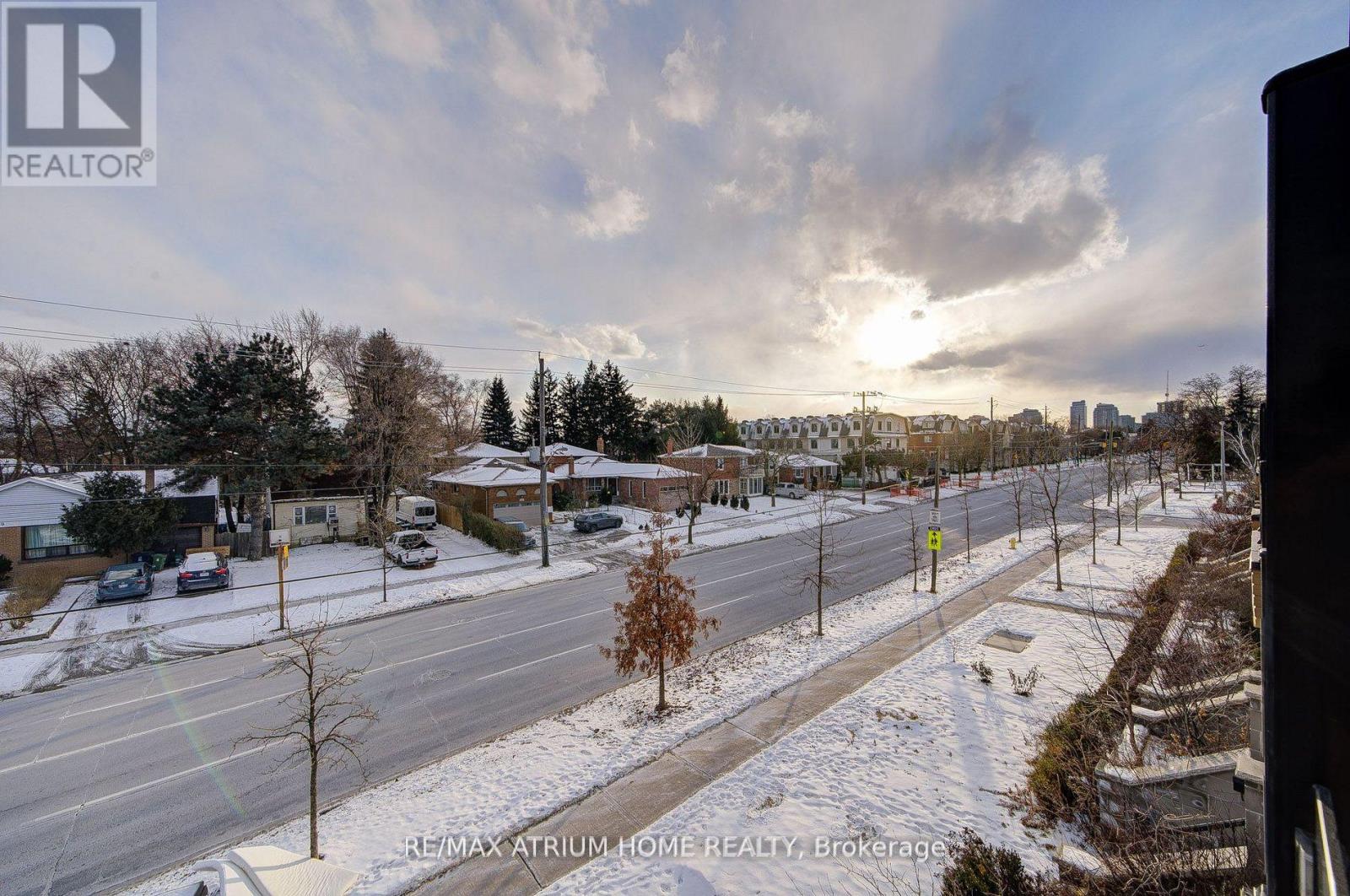 252B FINCH AVENUE E - 27