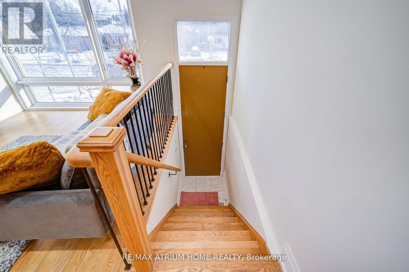 252B FINCH AVENUE E - 6