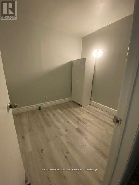 206 CARLTON STREET - 13